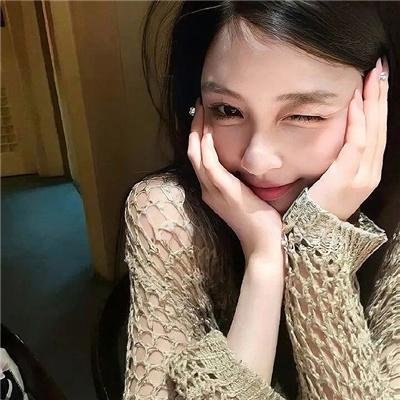 关于莉莉周的一切海报